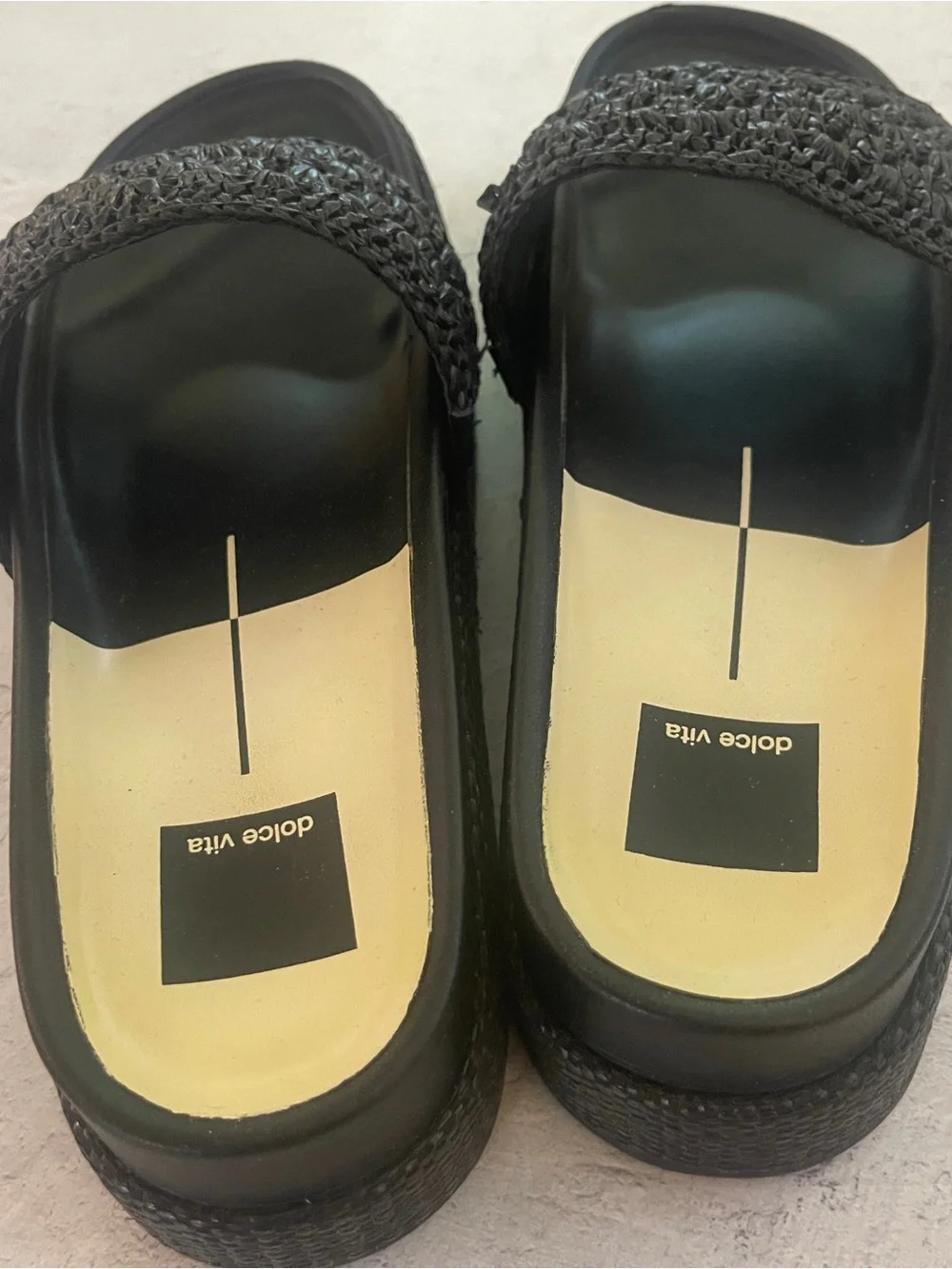 Dolce Vita “Sidona” Platform Sandals — Onyx Raffia | Size 9.5